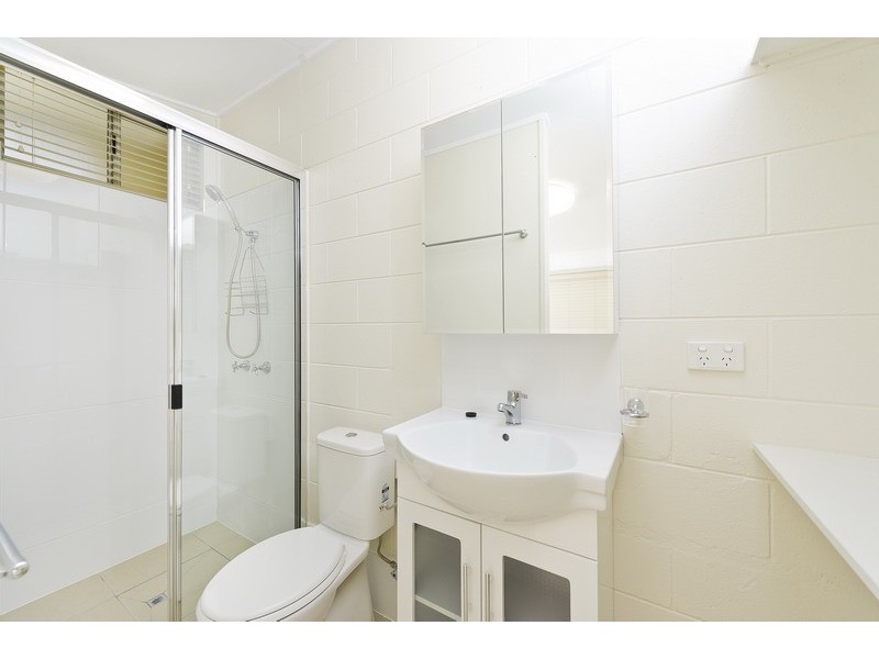 9 Milano Street, Woree QLD 4868