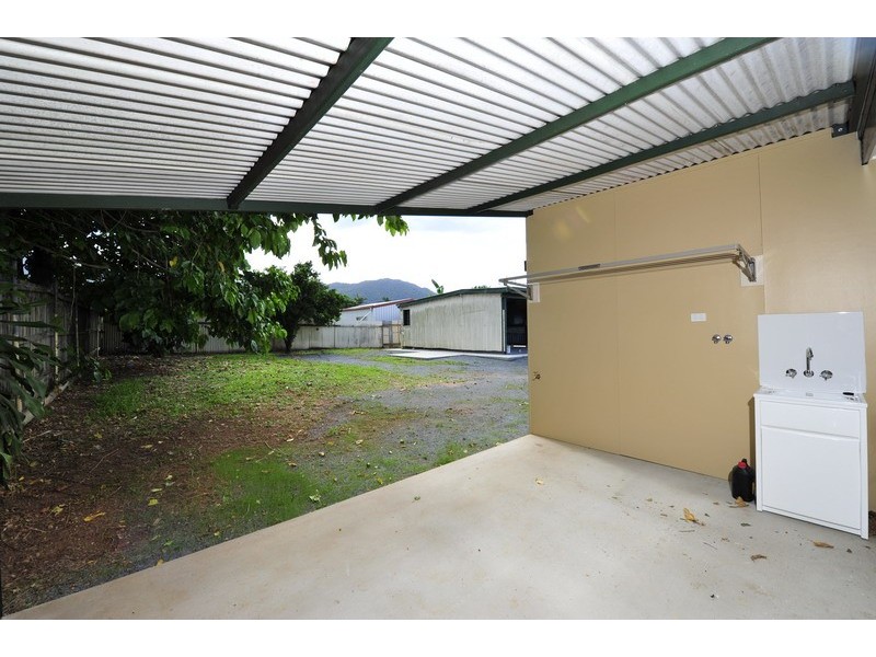 9 Milano Street, Woree QLD 4868