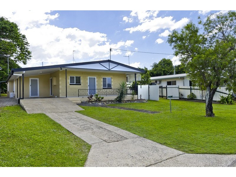 9 Milano Street, Woree QLD 4868