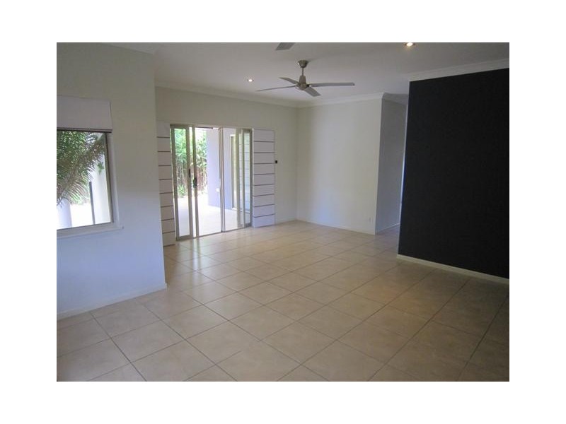 18 Cliffdale Street, Bentley Park QLD 4869