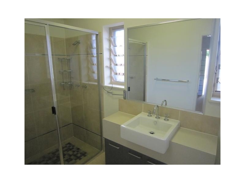 18 Cliffdale Street, Bentley Park QLD 4869