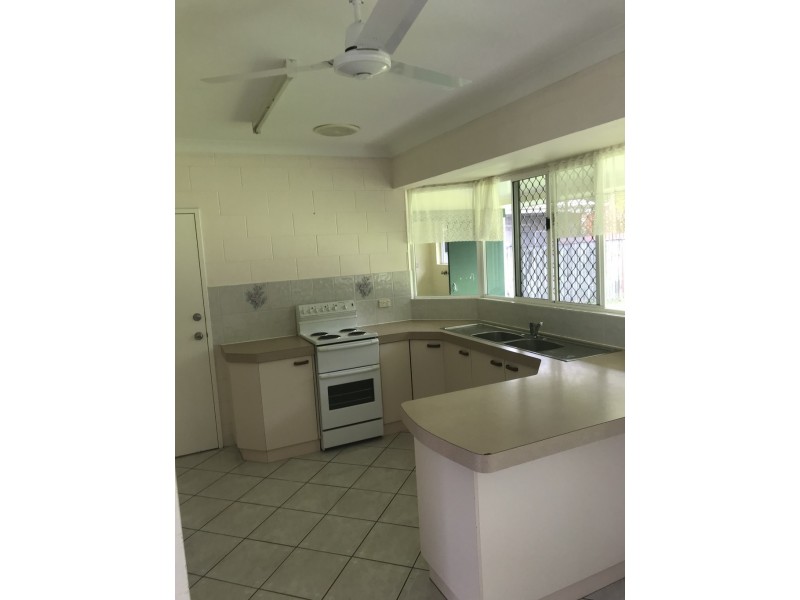 Bentley Park QLD 4869