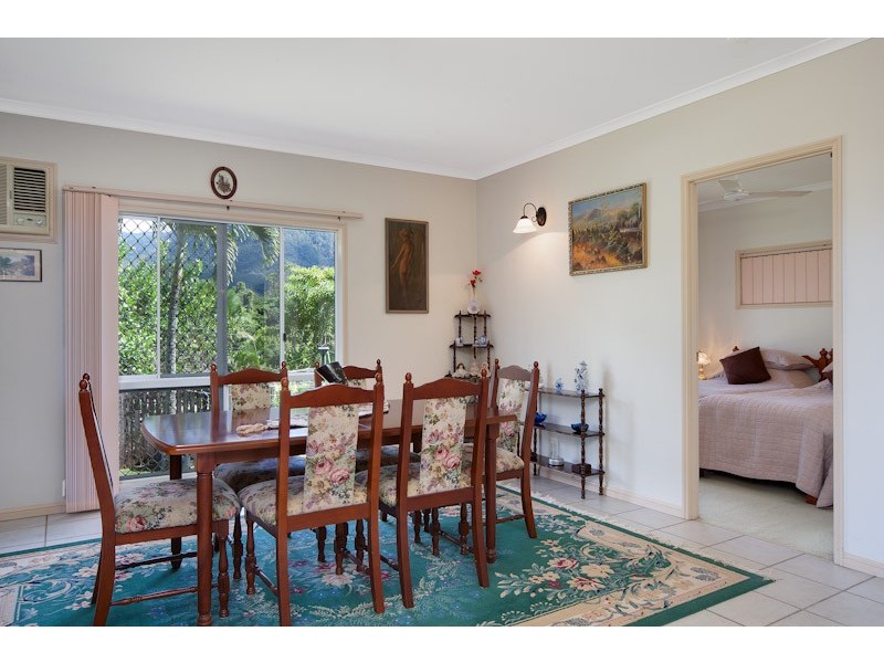 Bentley Park QLD 4869