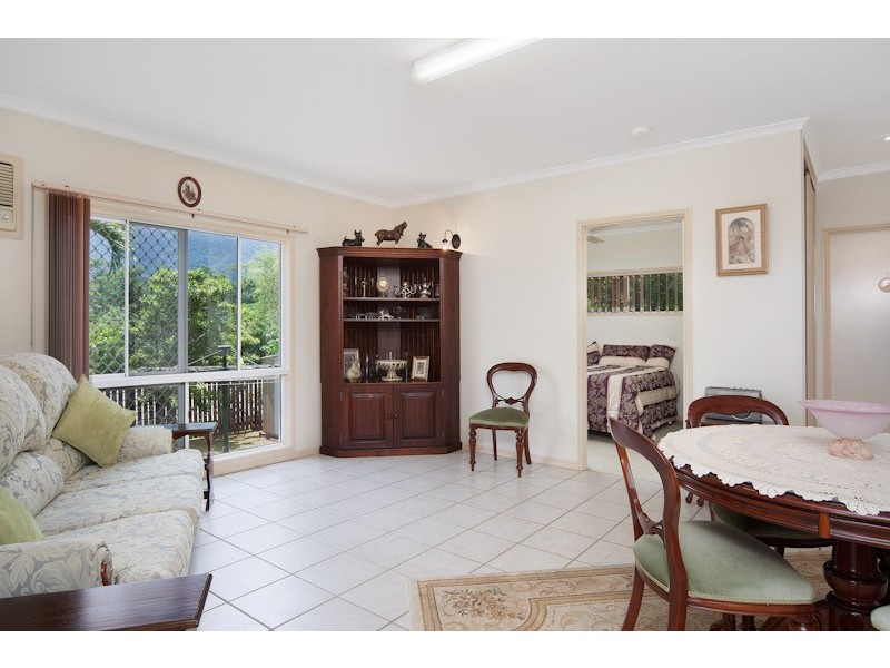 Bentley Park QLD 4869