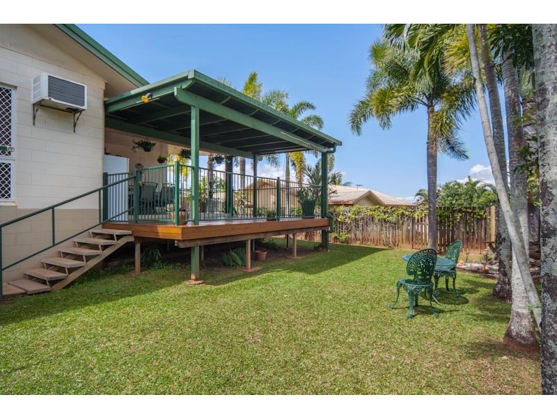 Bentley Park QLD 4869