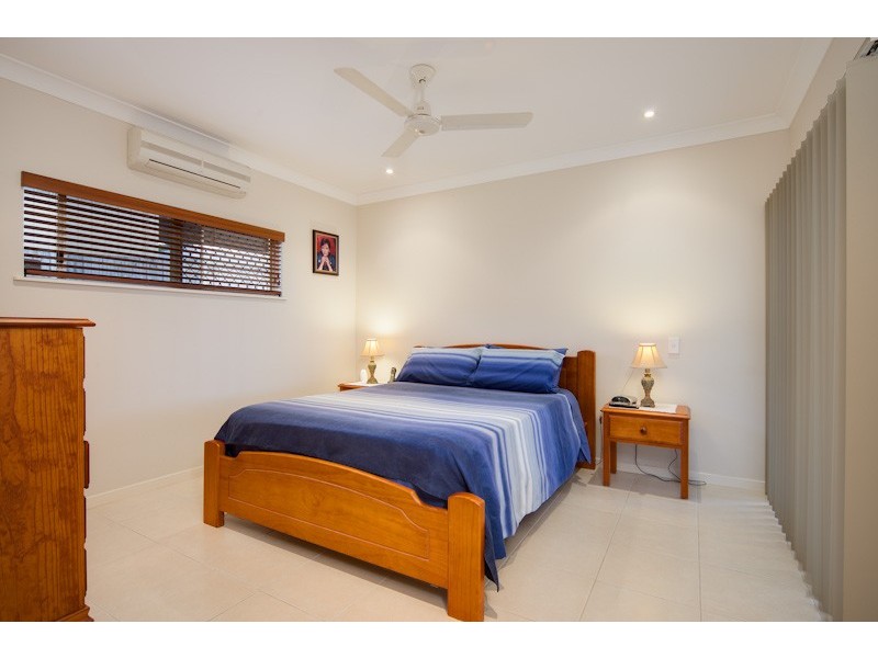 9 Laidley Close, Bentley Park QLD 4869