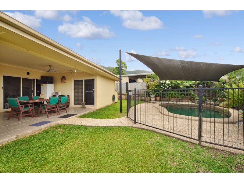 9 Laidley Close, Bentley Park QLD 4869