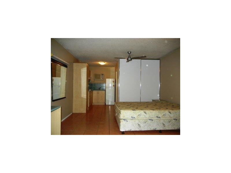 290 Anderson Road, Woree QLD 4868