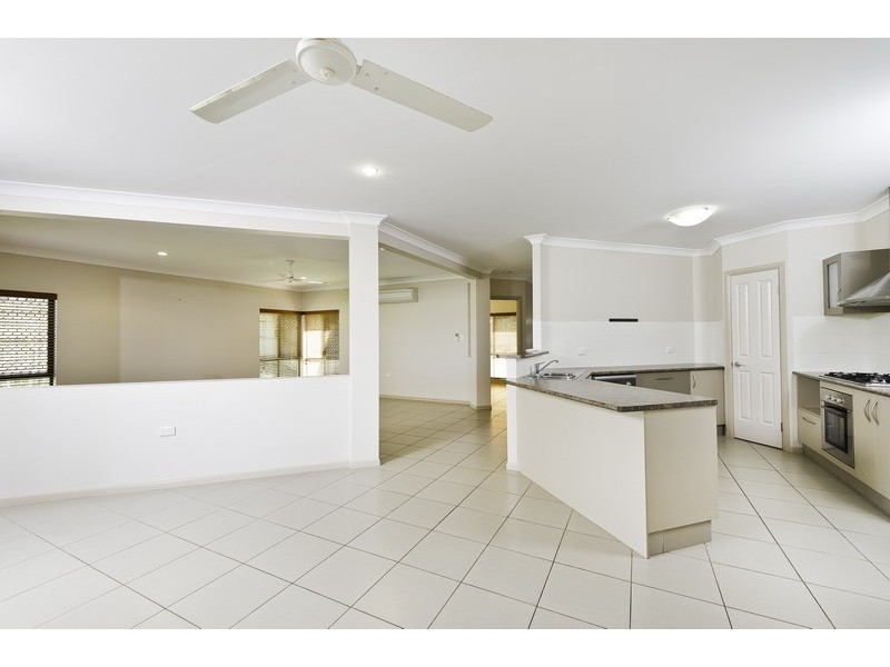 Bentley Park QLD 4869