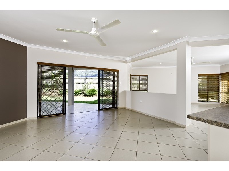 Bentley Park QLD 4869