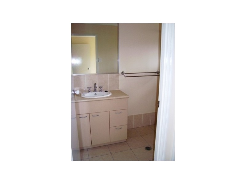 Bentley Park QLD 4869