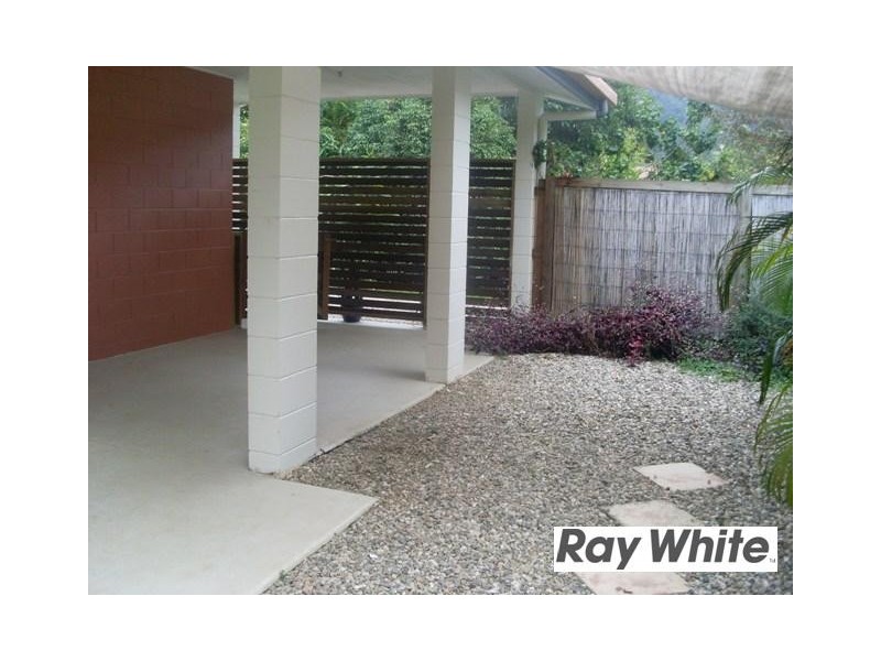 10 Lorraine Close, Bentley Park QLD 4869