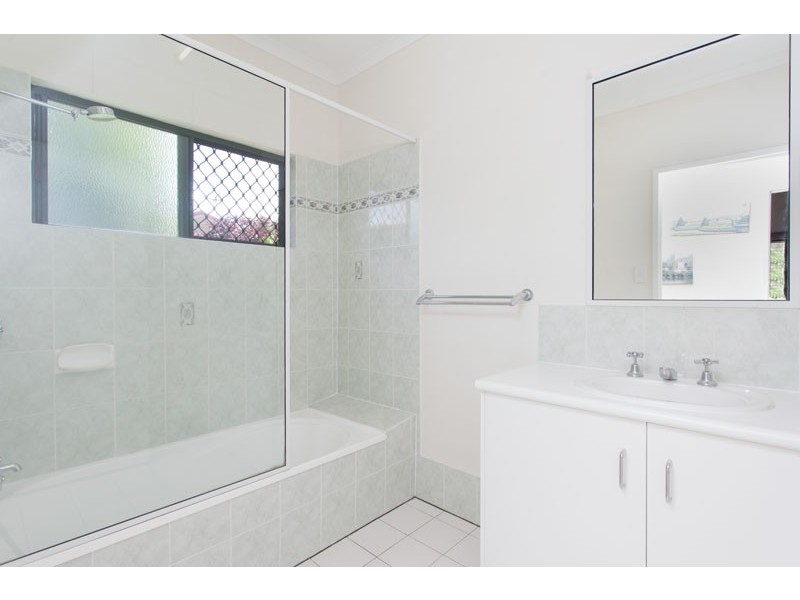 25 De Vecchi Close, Edmonton QLD 4869