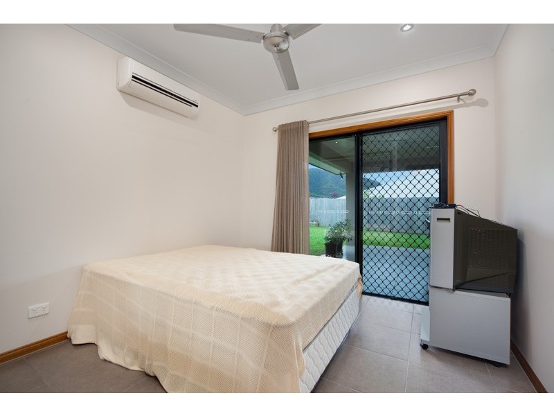 Bentley Park QLD 4869