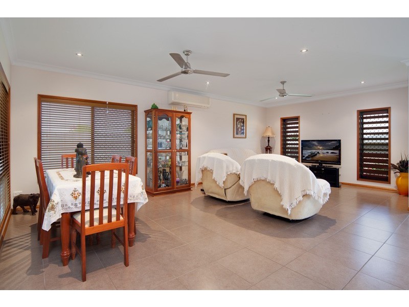 Bentley Park QLD 4869