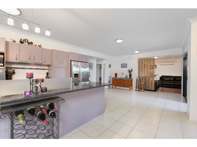 Bentley Park QLD 4869