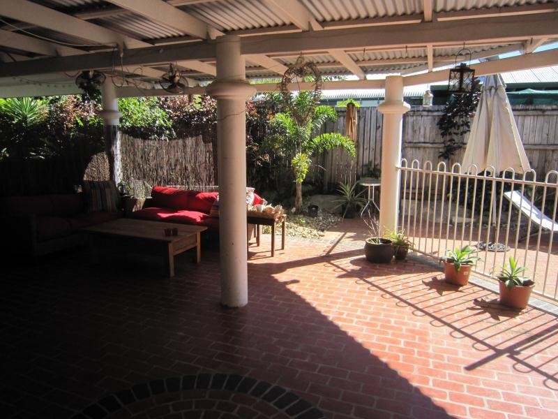 8 Keats Close, Mount Sheridan QLD 4868