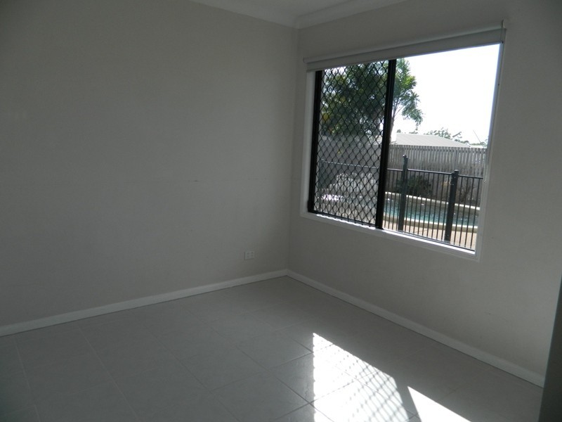 Bentley Park QLD 4869