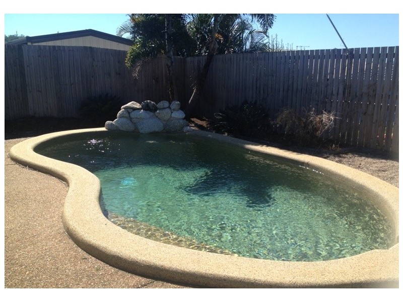 Bentley Park QLD 4869