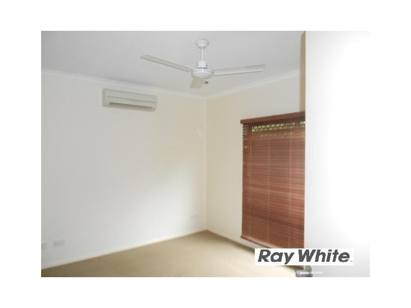 Bentley Park QLD 4869