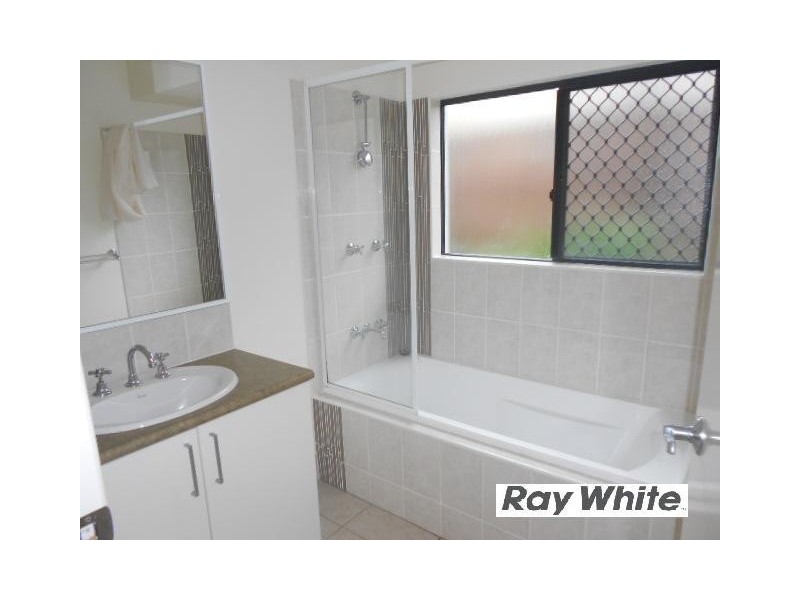 Bentley Park QLD 4869