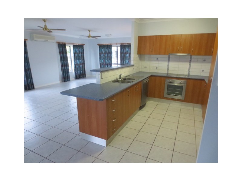 Bentley Park QLD 4869