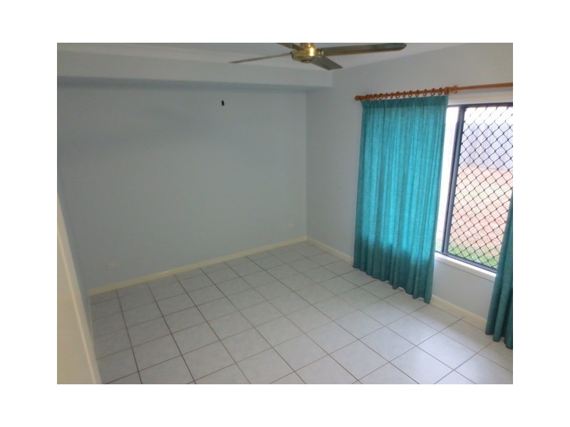 Bentley Park QLD 4869