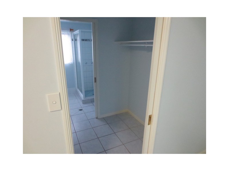 Bentley Park QLD 4869