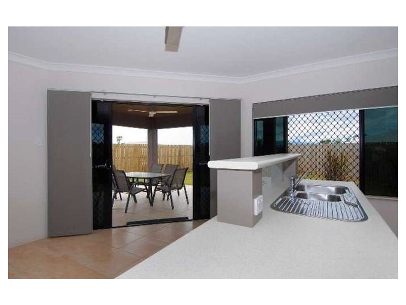 Bentley Park QLD 4869