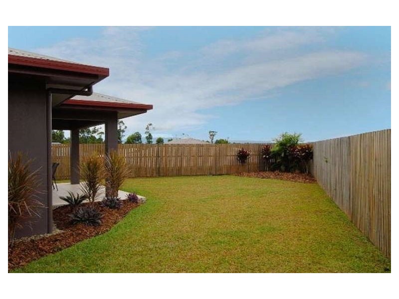 Bentley Park QLD 4869