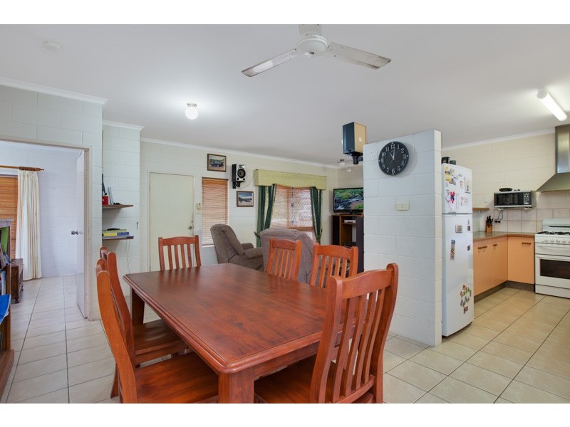 4 Fife Close, Mount Sheridan QLD 4868