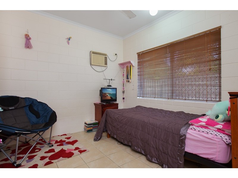 4 Fife Close, Mount Sheridan QLD 4868