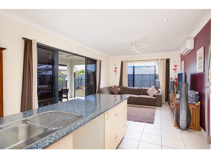 6 Laidley Close, Bentley Park QLD 4869