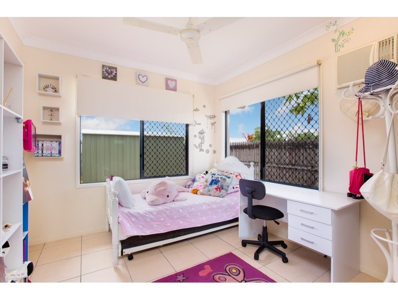 6 Laidley Close, Bentley Park QLD 4869