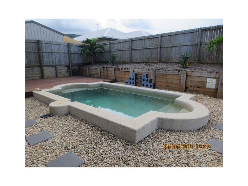 Bentley Park QLD 4869