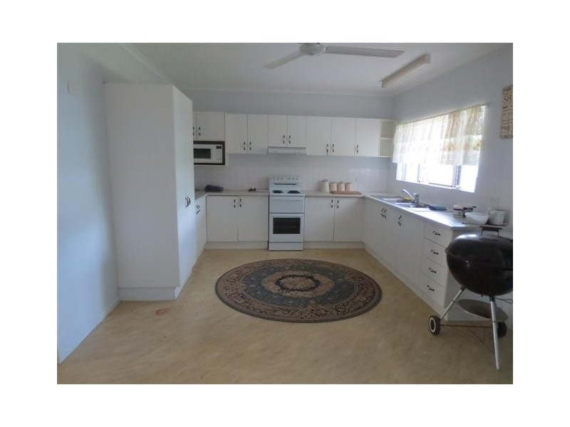 16 Blackbird street, Bentley Park QLD 4869