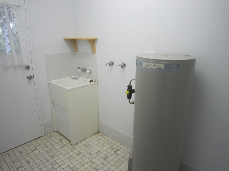 16 Blackbird street, Bentley Park QLD 4869