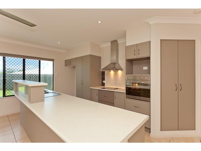 4 Turon Close, Bentley Park QLD 4869