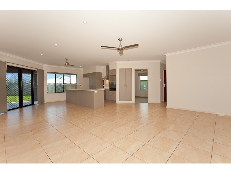 4 Turon Close, Bentley Park QLD 4869