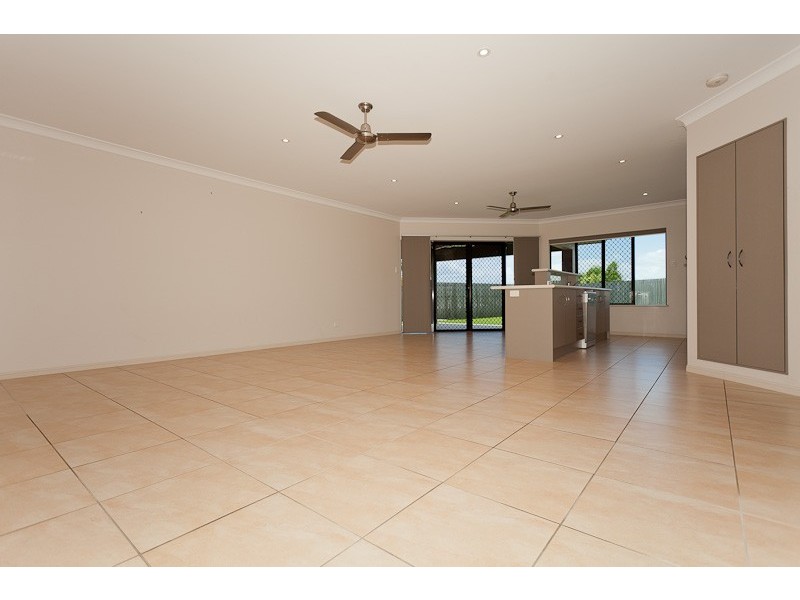 4 Turon Close, Bentley Park QLD 4869