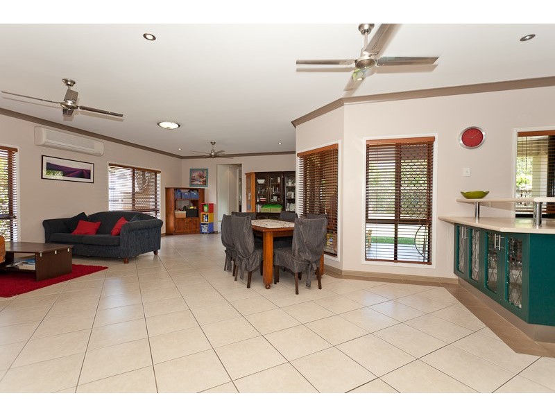 12 Pollock Close, Bentley Park QLD 4869