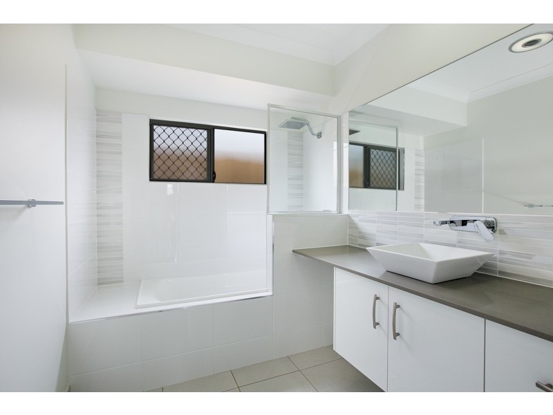 30 Devine Crescent, Gordonvale QLD 4865