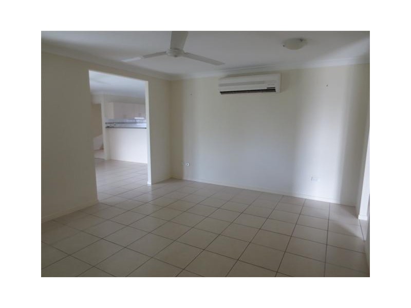 Bentley Park QLD 4869