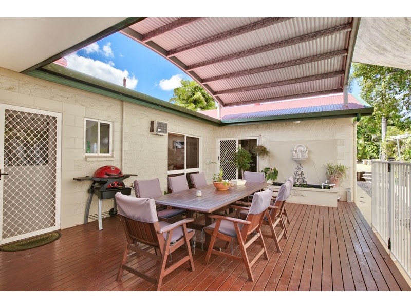 17 Julia Percy Close, Bentley Park QLD 4869