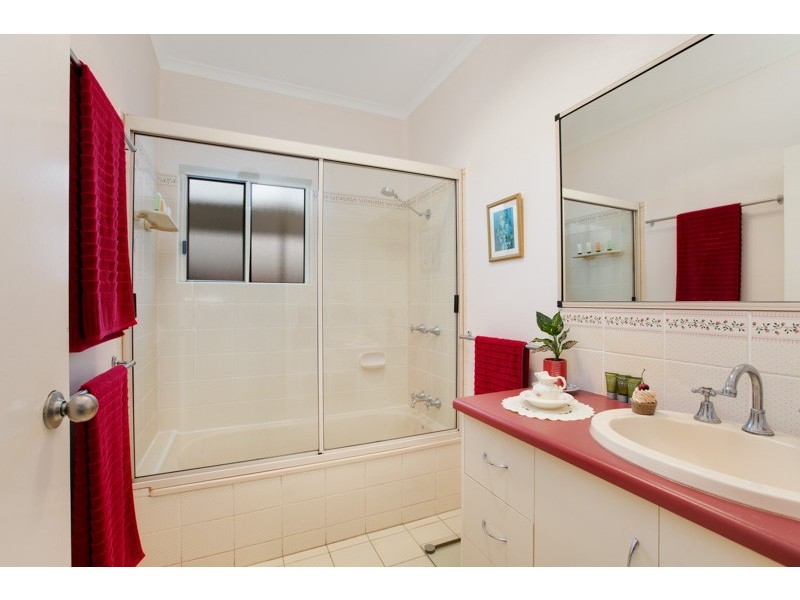 17 Julia Percy Close, Bentley Park QLD 4869