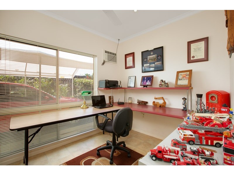 17 Julia Percy Close, Bentley Park QLD 4869