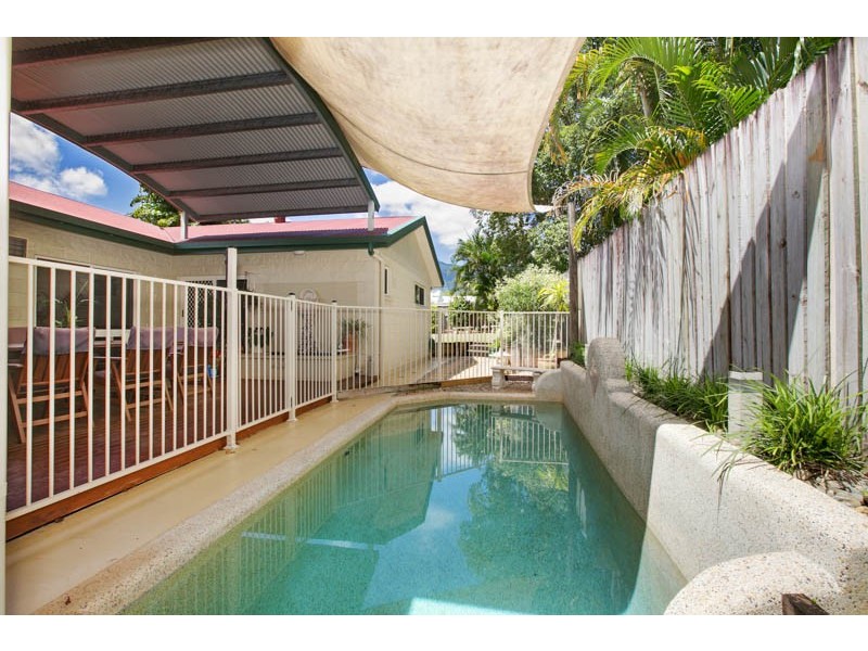 17 Julia Percy Close, Bentley Park QLD 4869