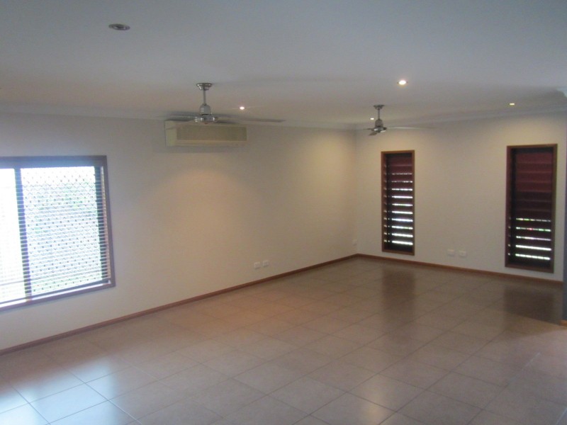 Bentley Park QLD 4869