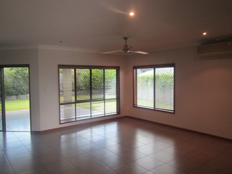 Bentley Park QLD 4869