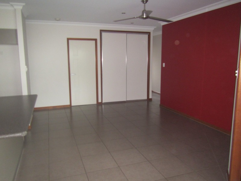 Bentley Park QLD 4869